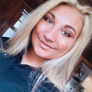 Meet your Posher, Katelyn